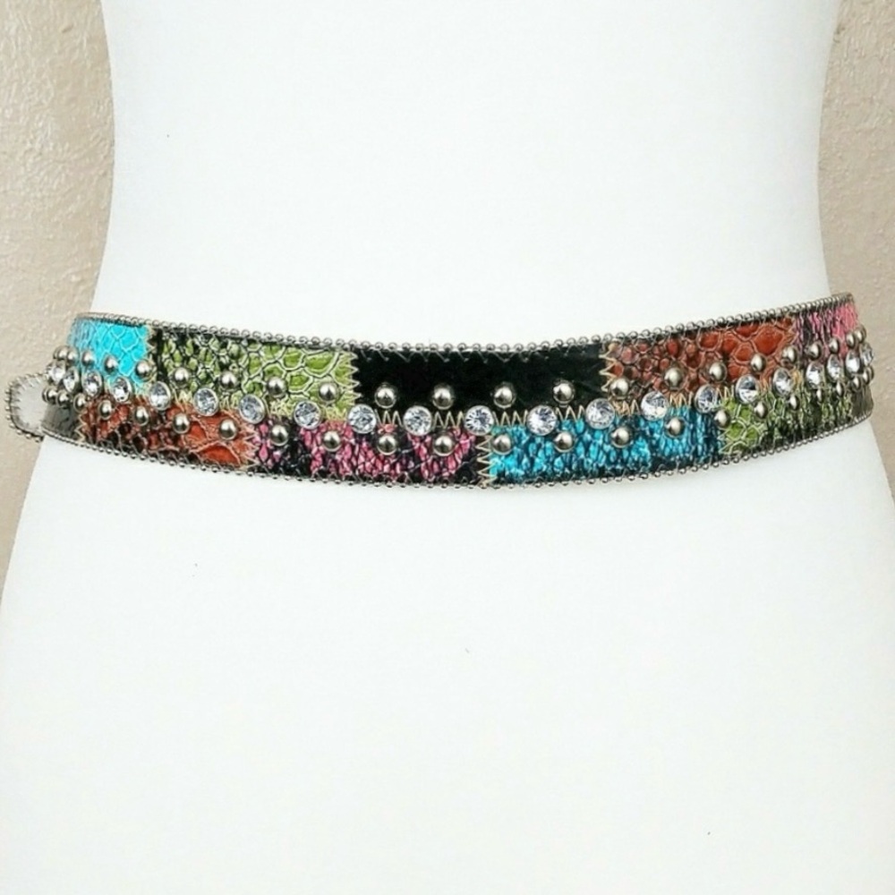 NWOT Guess ‘Calico Patchwork’ Rhinestone Studded Snakeskin Belt Small - Picture 14 of 16